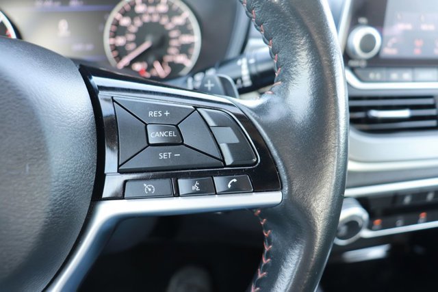 Used 2023 Nissan Altima 2.5 SR image 18