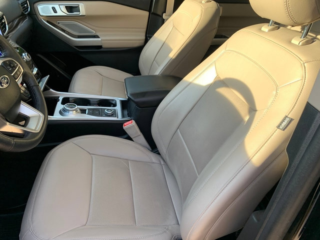 Used 2023 Ford Explorer Limited w/ Limited Technology Package AWD/4WD image 20