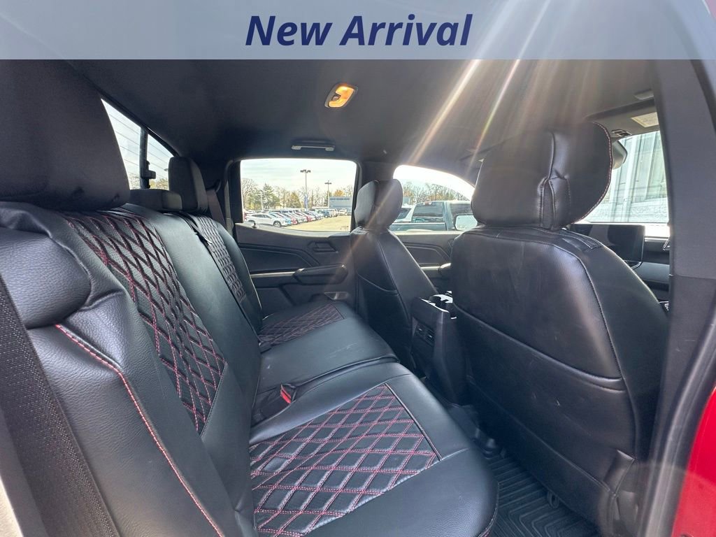 Used 2025 Chevrolet Colorado W/T w/ Advanced Trailering Package image 9