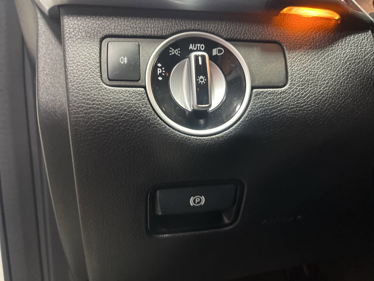 Used 2017 Mercedes-Benz GLS 550 4MATIC image 20