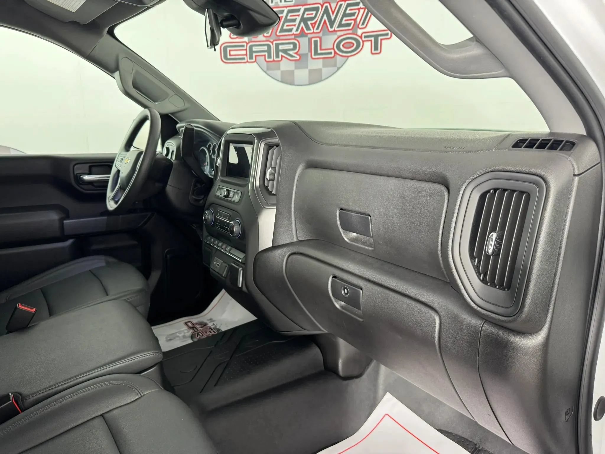 Used 2025 Chevrolet Silverado 1500 W/T w/ WT Safety Package AWD/4WD image 12