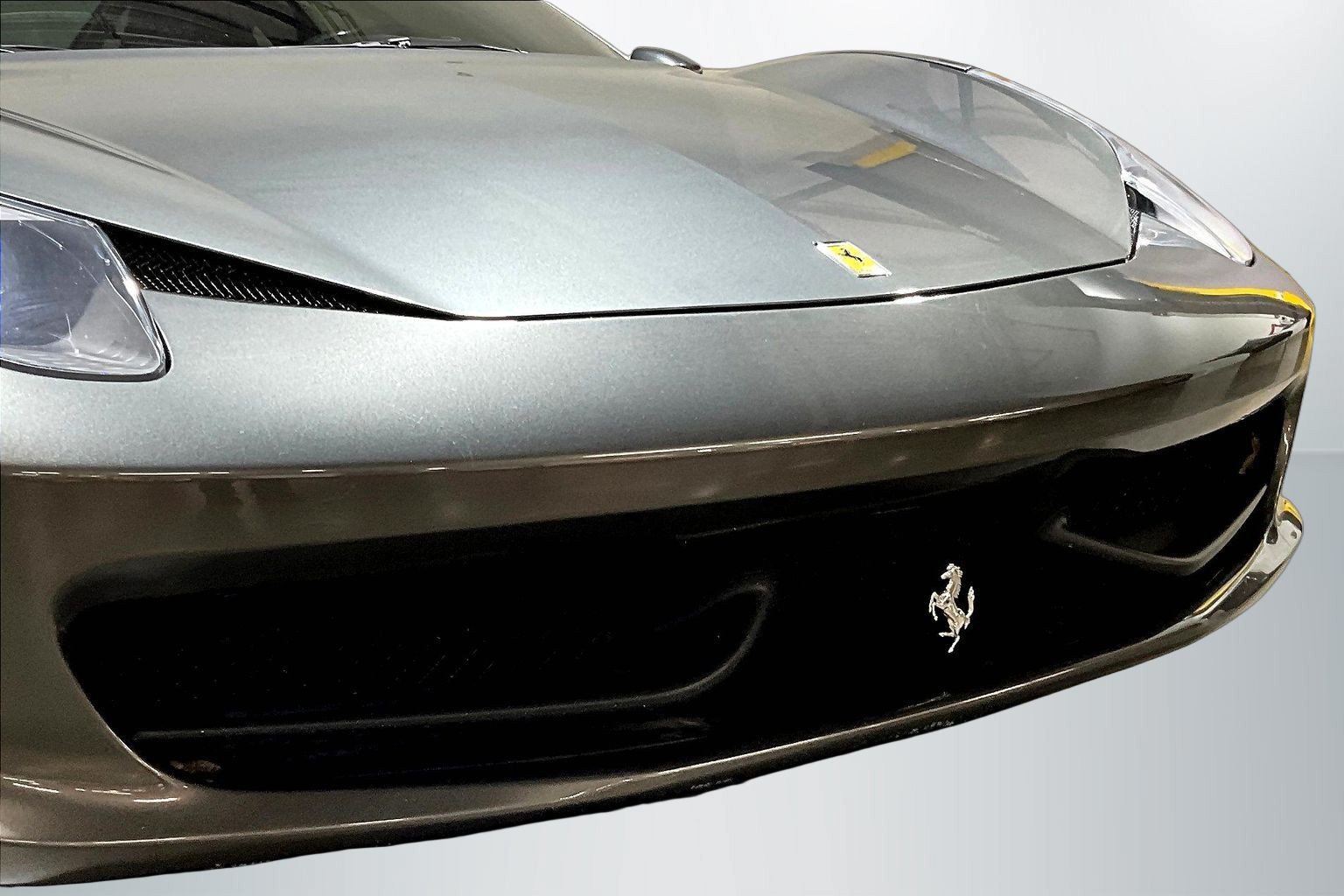 Used 2015 Ferrari 458 Italia Coupe RWD image 27