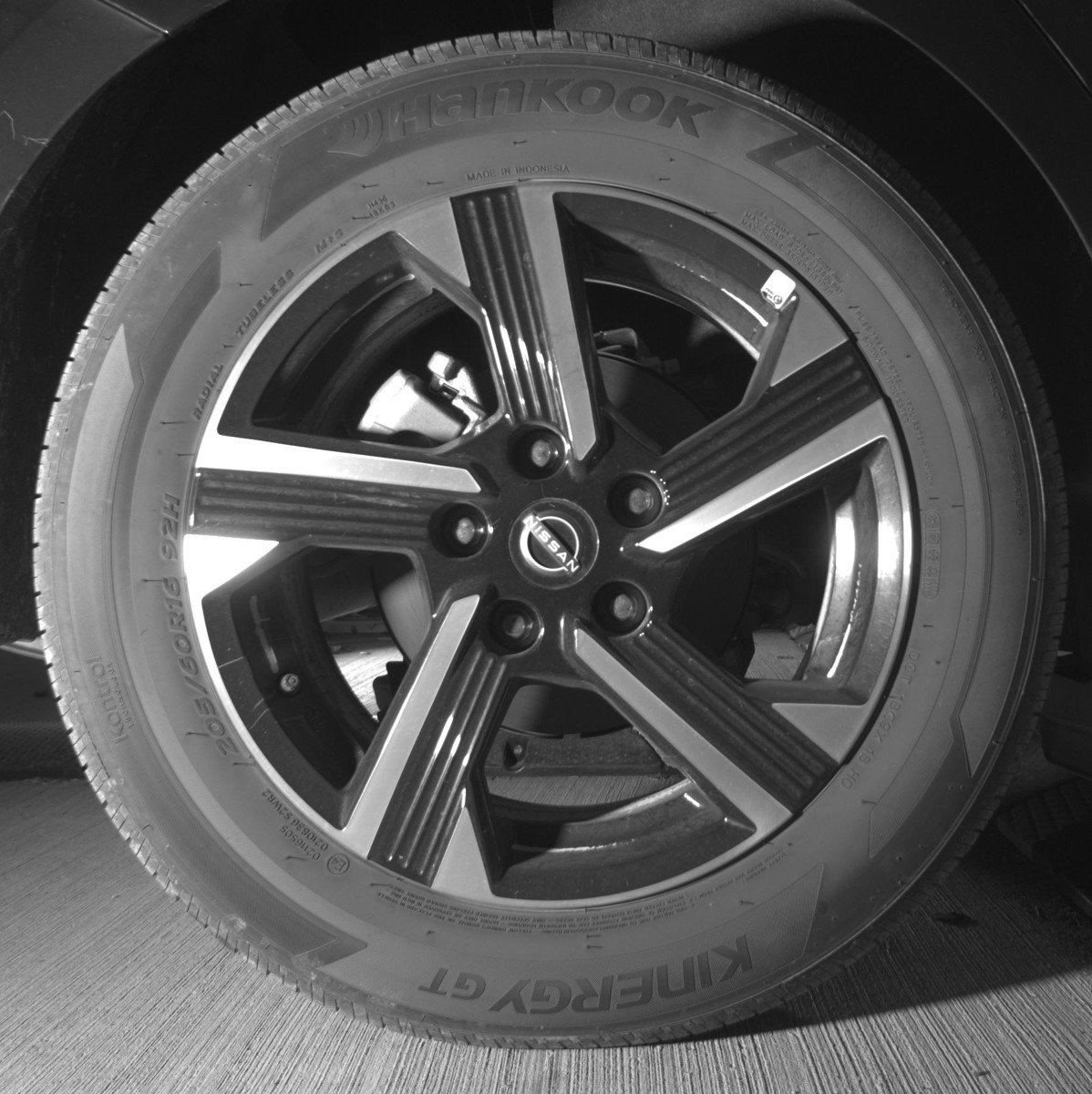 Used 2025 Nissan Sentra SV image 15