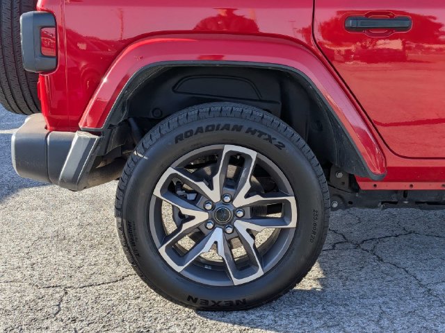 Used 2024 Jeep Wrangler Unlimited AWD/4WD image 9