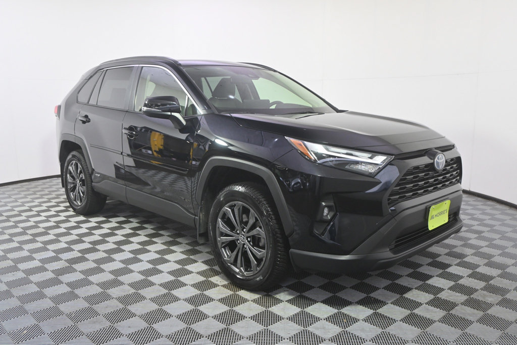 Used 2023 Toyota RAV4 XLE Premium AWD/4WD image 8