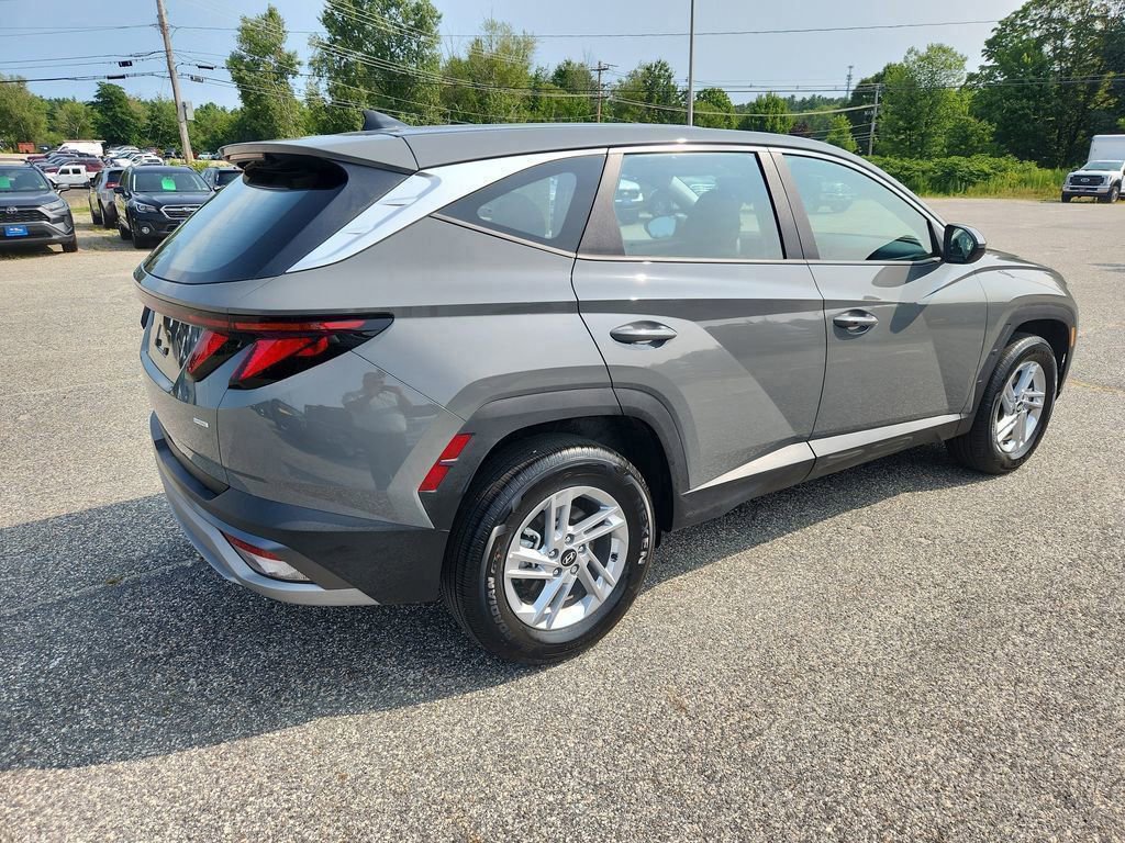 Used 2025 Hyundai Tucson SE image 7