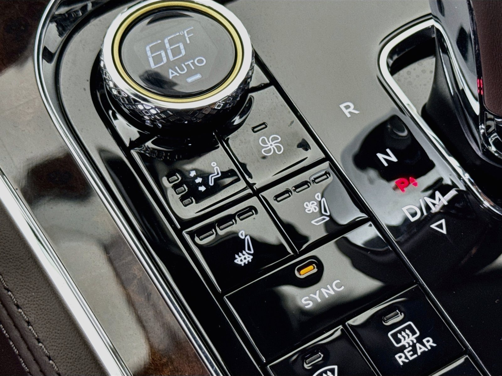 Certified 2023 Bentley Continental GT Mulliner AWD/4WD image 20