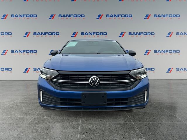 Used 2022 Volkswagen Jetta Sport image 8