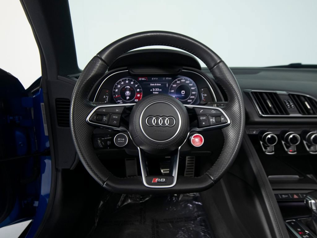 Used 2021 Audi R8 V10 w/ Premium Package RWD image 16