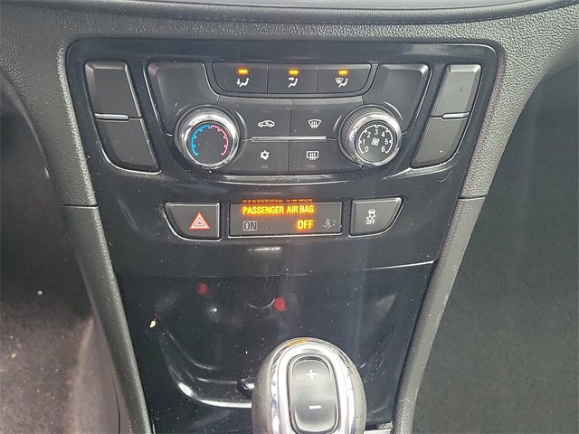 Used 2019 Buick Encore Sport Touring image 28