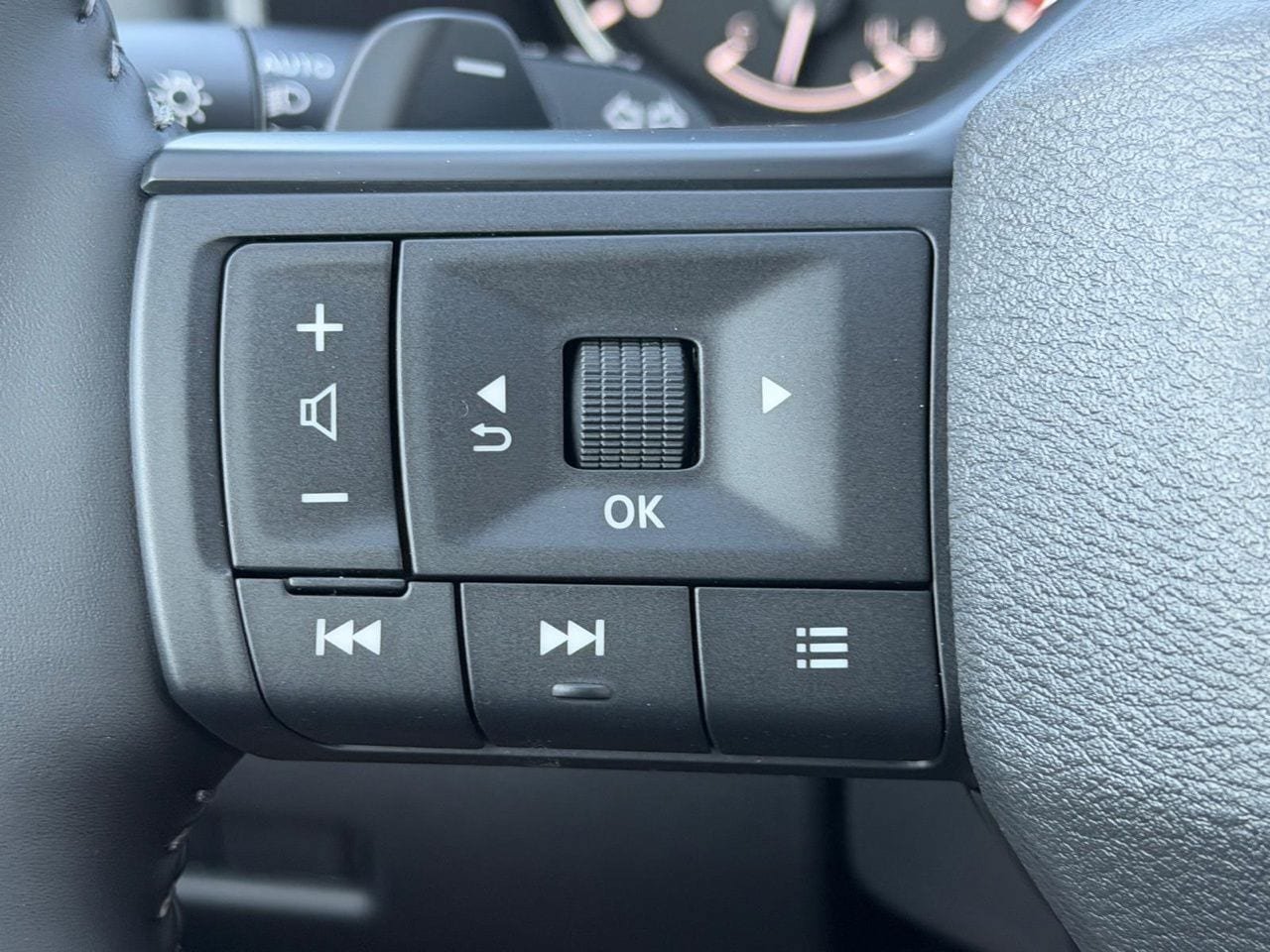 New 2026 Nissan Rogue SV AWD/4WD image 14