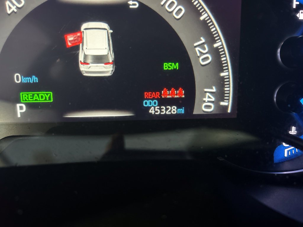 Used 2024 Toyota RAV4 XLE Premium AWD/4WD image 3