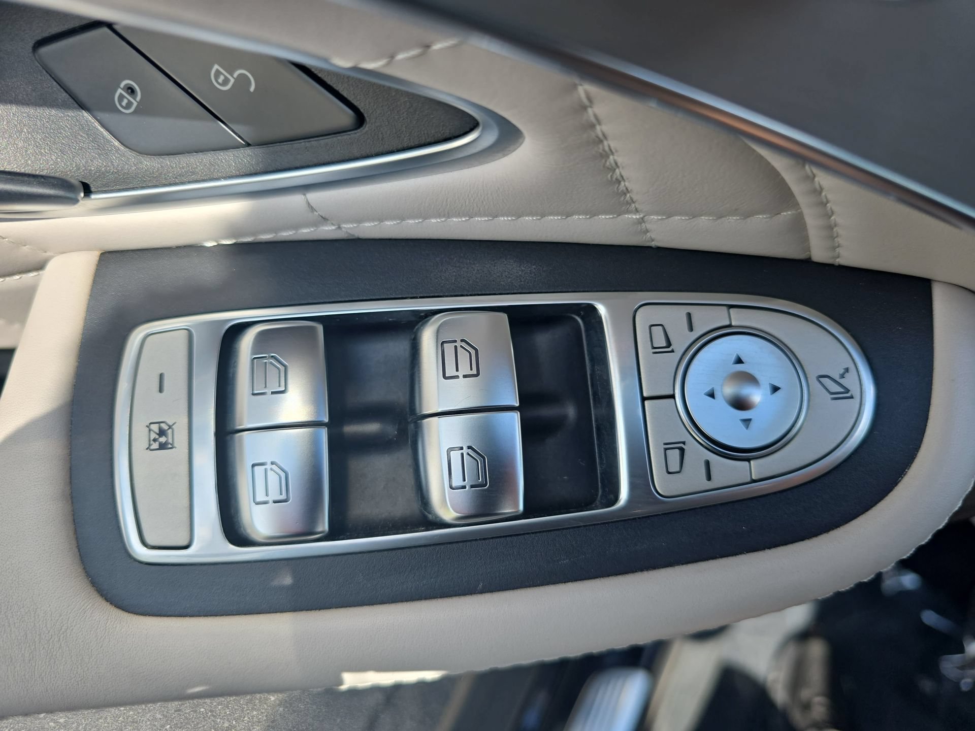 Used 2020 Mercedes-Benz GLC 43 AMG 4MATIC image 27