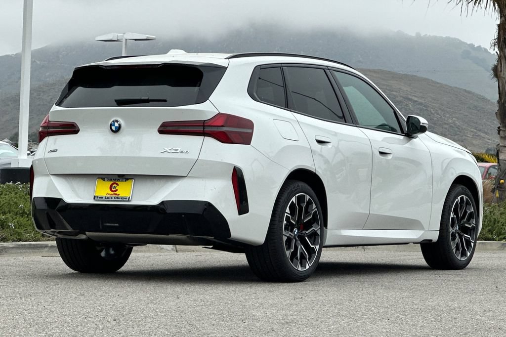 New 2026 BMW X3 xDrive30i w/ M Sport Package AWD/4WD image 3