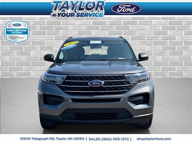 Certified 2023 Ford Explorer XLT image 2