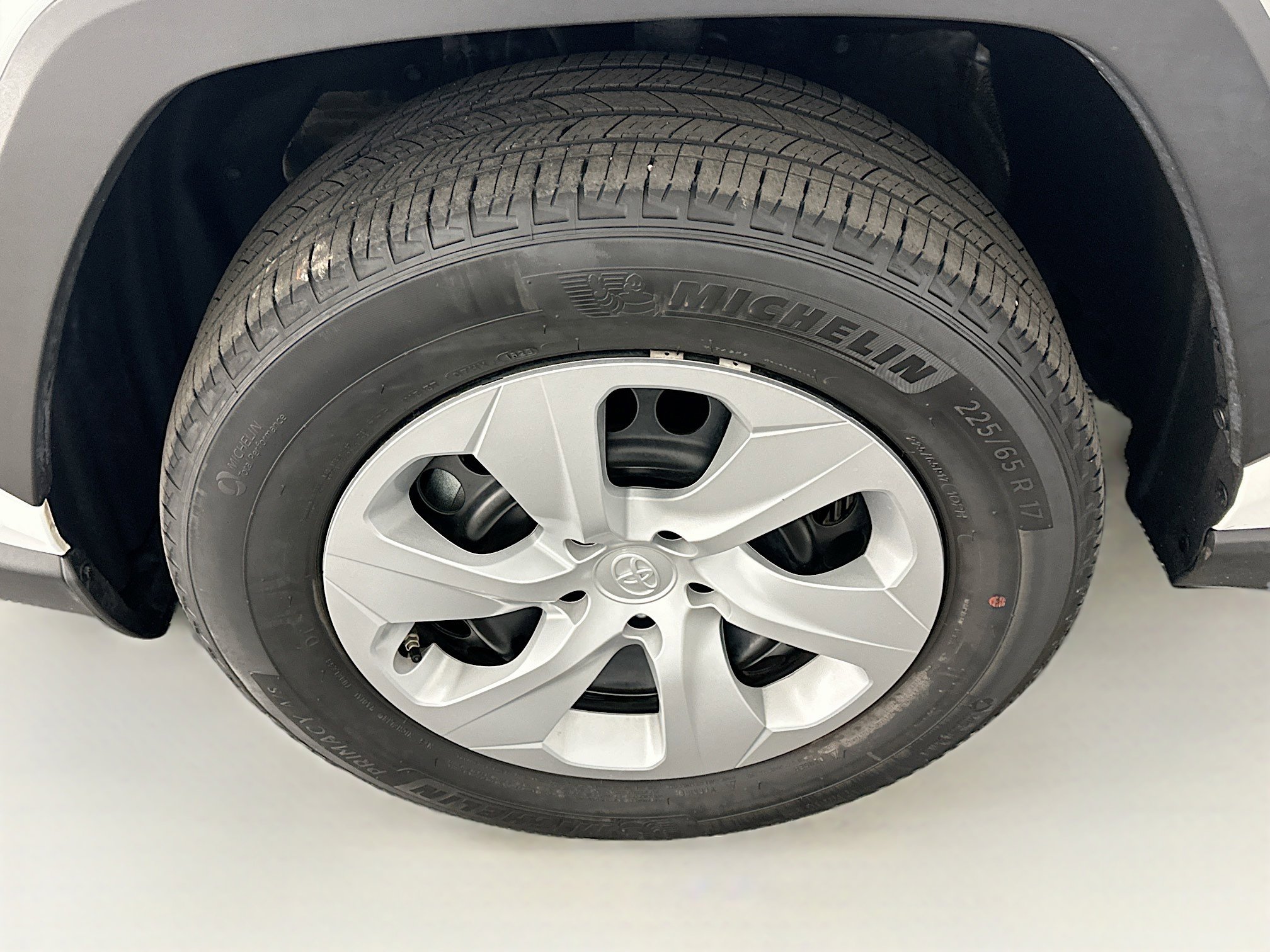 Used 2025 Toyota RAV4 LE image 11