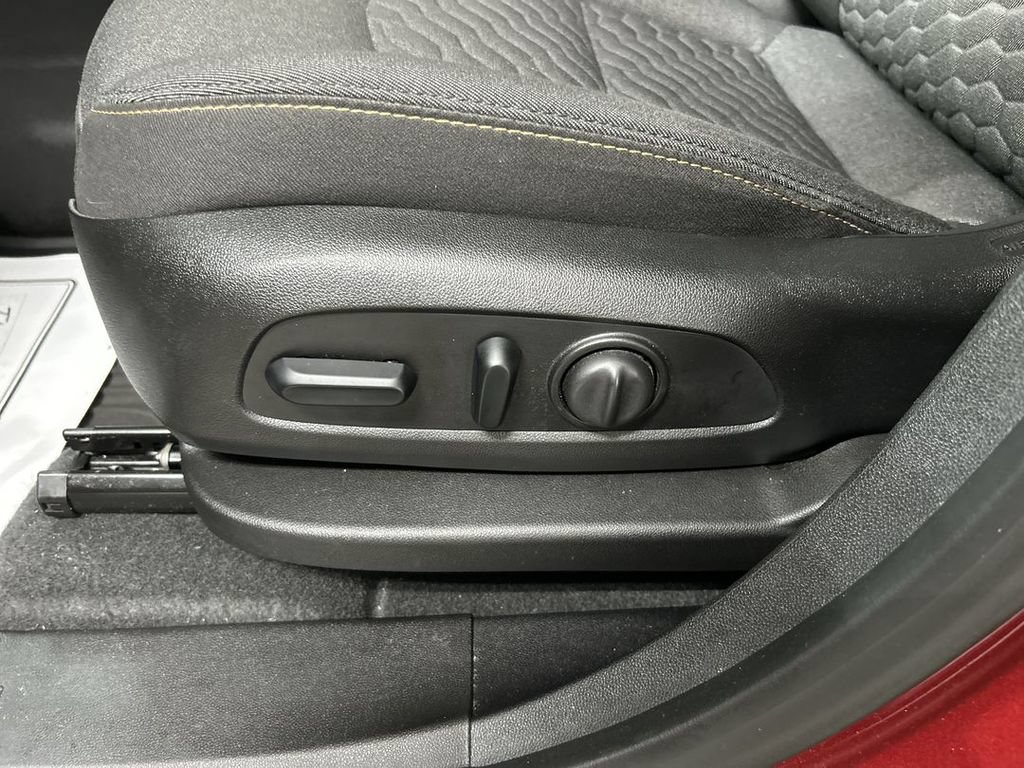 Used 2018 Chevrolet Equinox LT AWD/4WD image 10