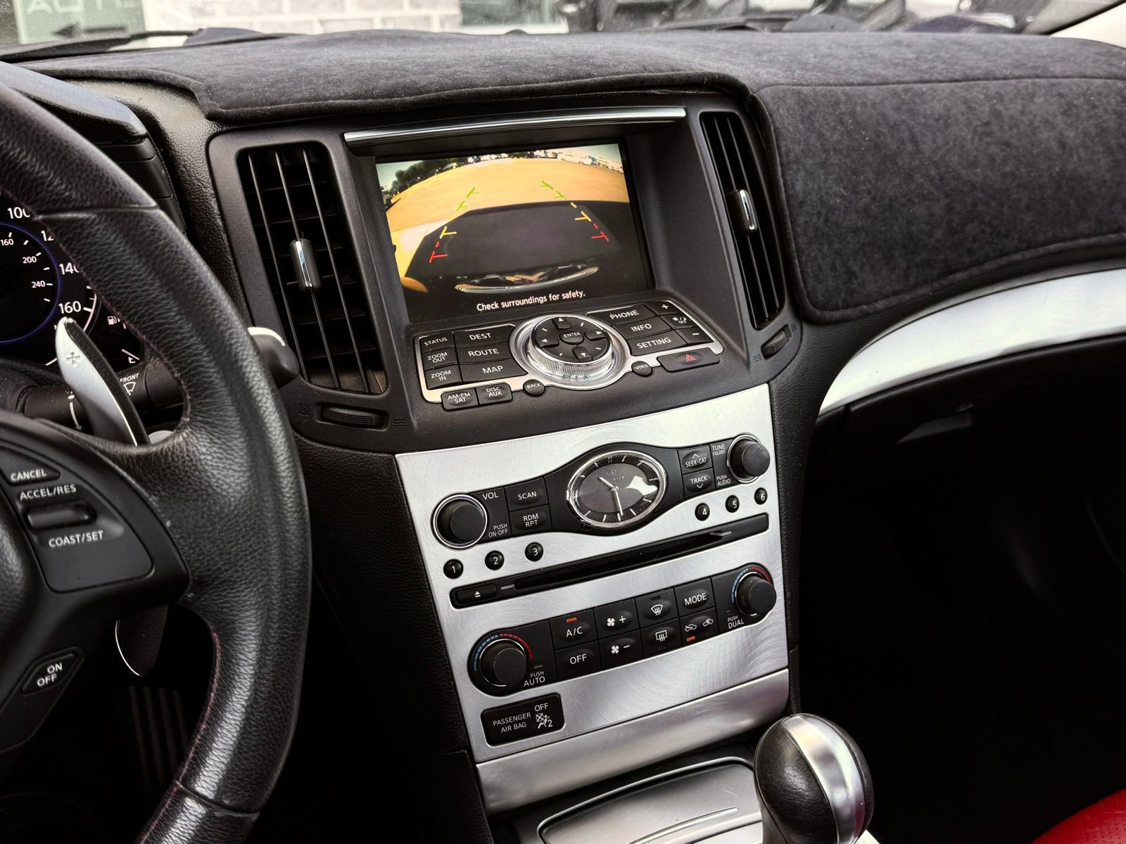 Used 2011 INFINITI G37 IPL RWD image 32