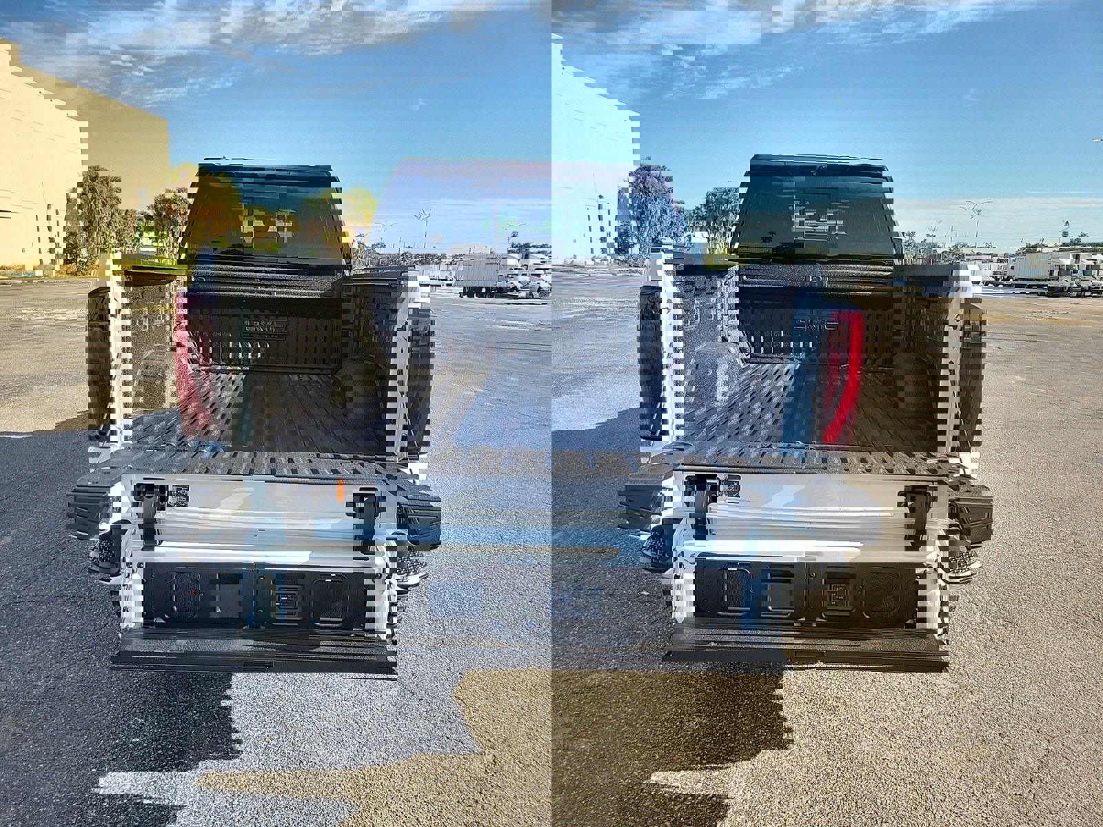 New 2026 GMC Sierra 2500 Denali Ultimate image 9