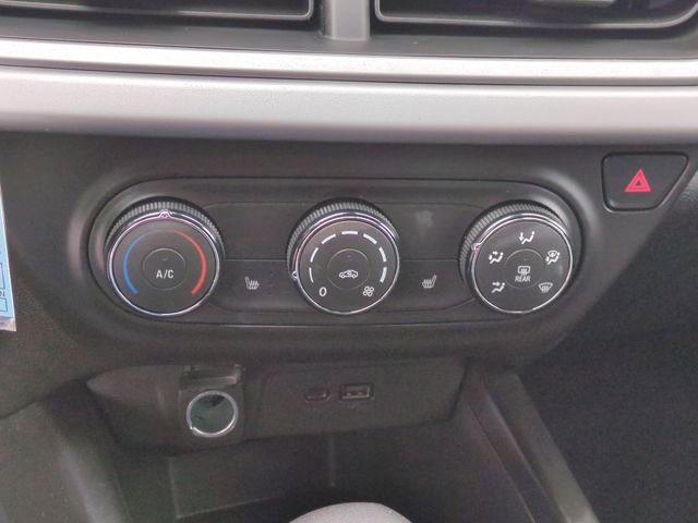 Used 2024 Chevrolet Trax RS w/ Driver Confidence Package image 22