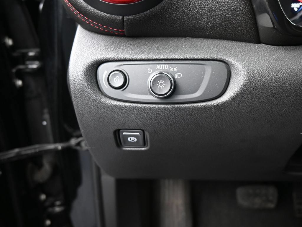 Used 2020 Chevrolet Blazer RS FWD image 45