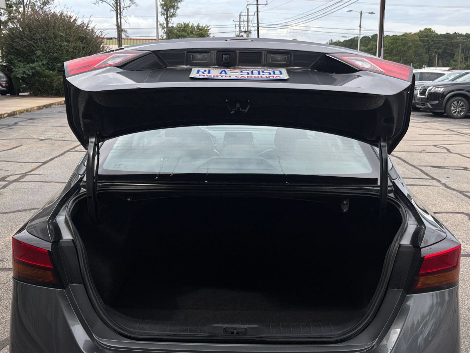 Used 2026 Nissan Altima 2.5 SV FWD image 30