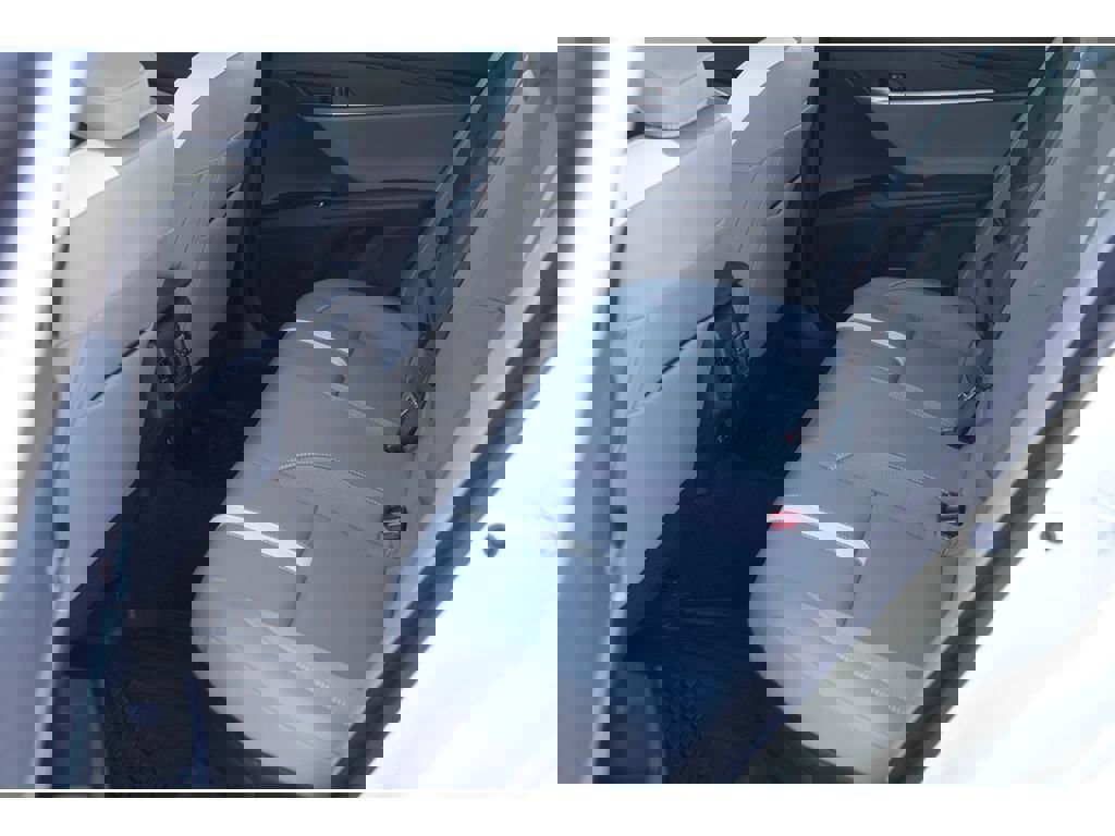 Used 2026 Toyota Camry SE image 11