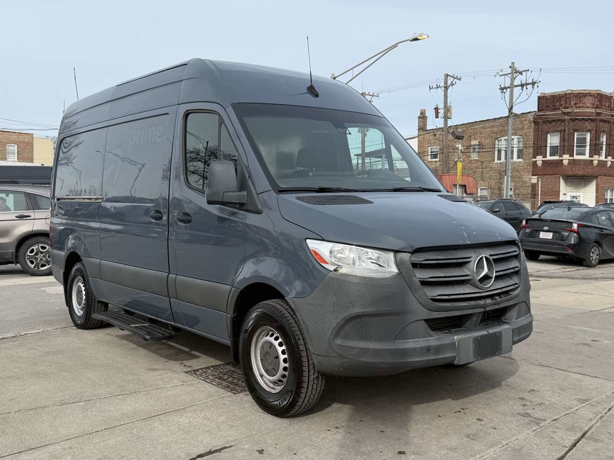 Used 2019 Mercedes-Benz Sprinter 144 image 3