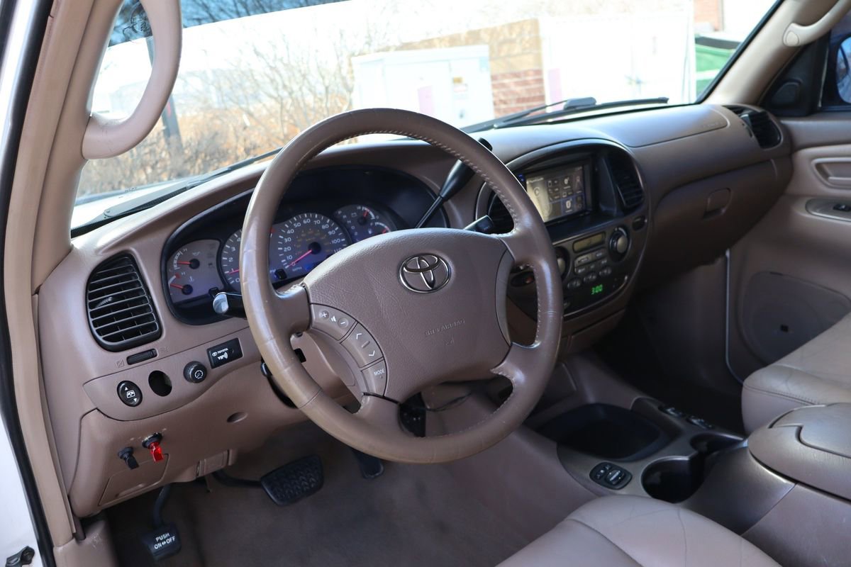 Used 2003 Toyota Sequoia Limited image 15