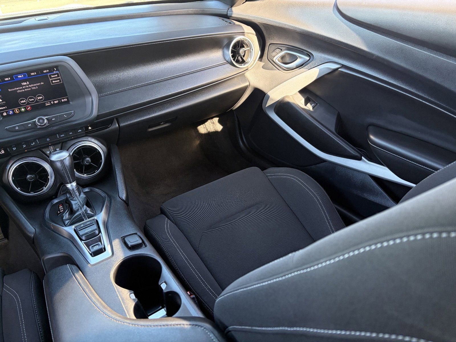 Used 2023 Chevrolet Camaro LT image 17