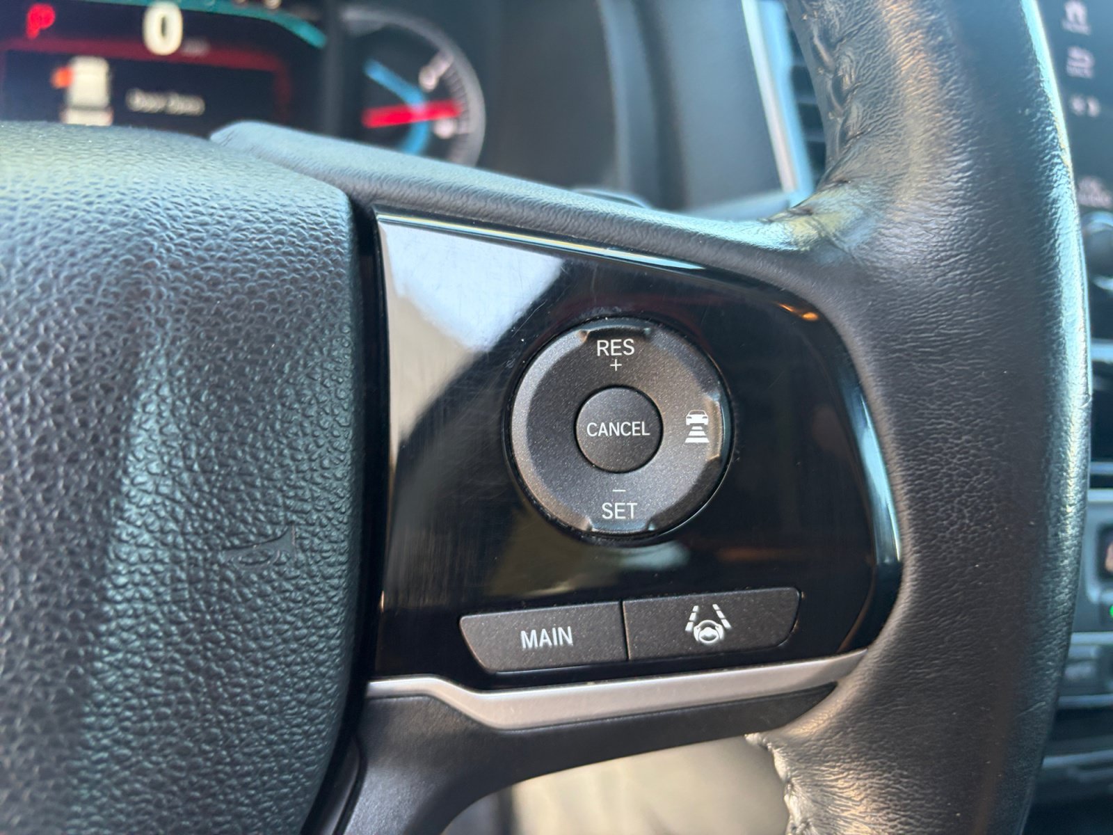 Used 2019 Honda Pilot Touring image 11