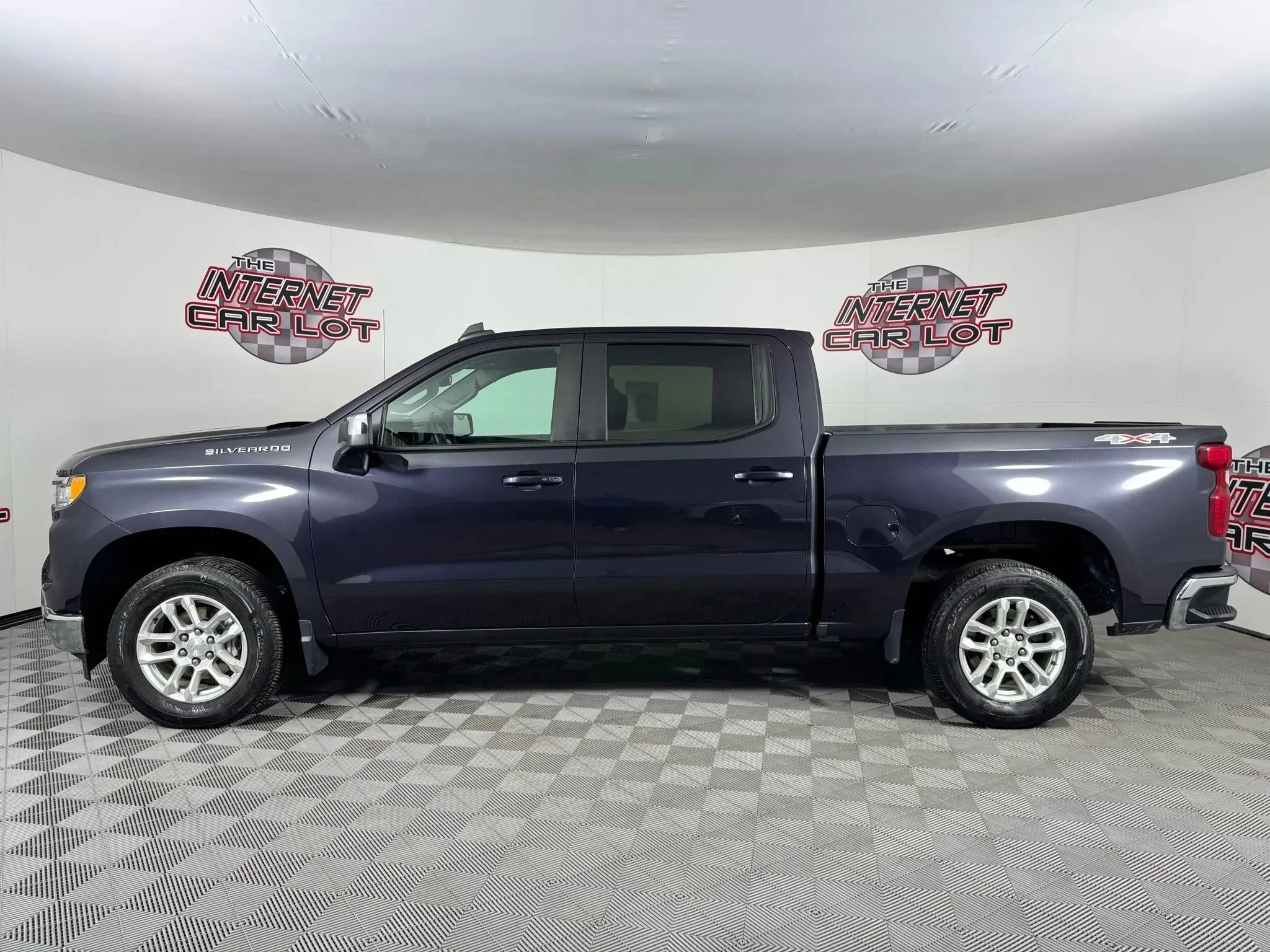 Used 2023 Chevrolet Silverado 1500 LT image 4