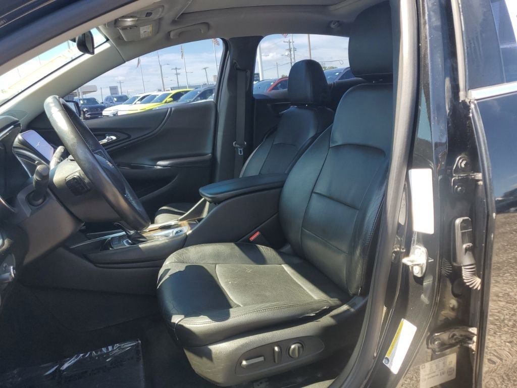 Used 2016 Chevrolet Malibu Premier w/ Driver Confidence Package FWD image 19