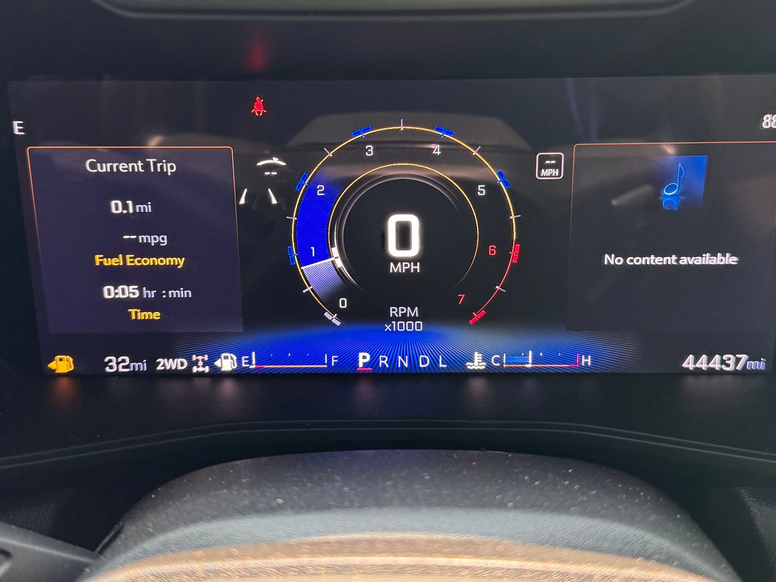 Used 2024 Chevrolet Colorado Trail Boss w/ Technology Package AWD/4WD image 18