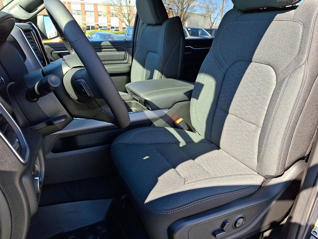 New 2026 RAM 1500 4x4 Crew Cab image 6