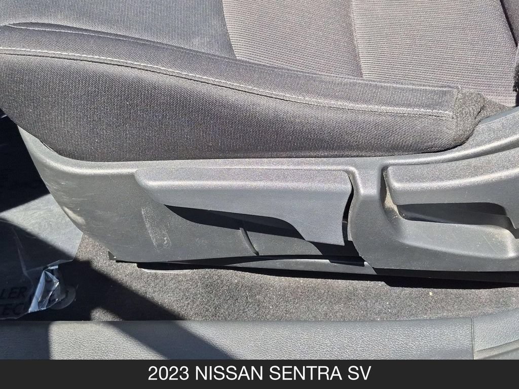 Used 2023 Nissan Sentra SV FWD image 15