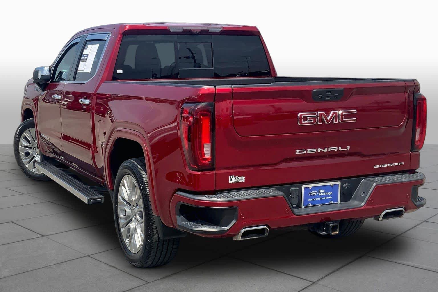 Used 2022 GMC Sierra 1500 Denali w/ Denali Reserve Package AWD/4WD image 12