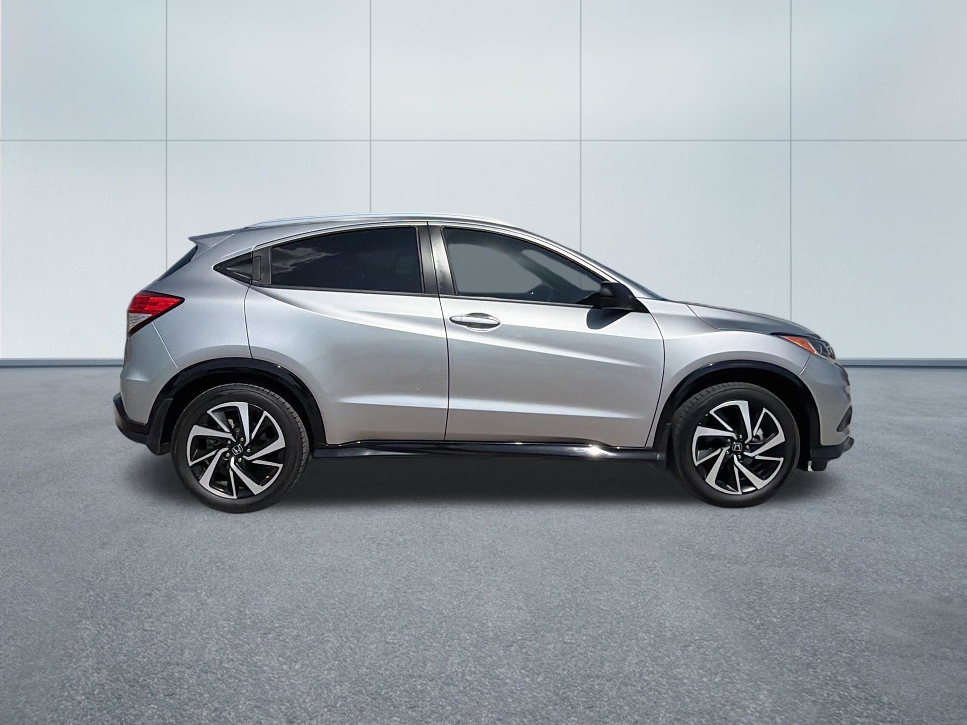 Used 2019 Honda HR-V Sport image 4