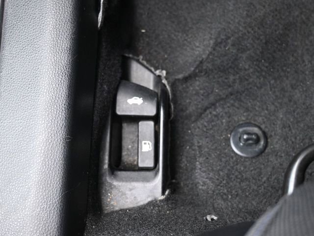 Used 2020 Toyota Corolla SE image 34