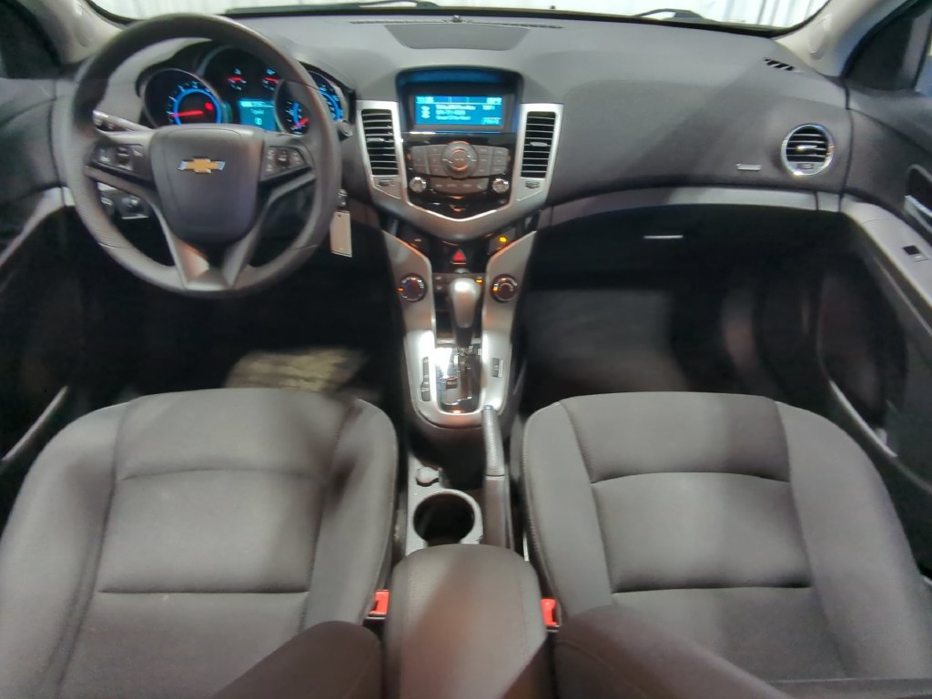 Used 2016 Chevrolet Cruze LT FWD image 18