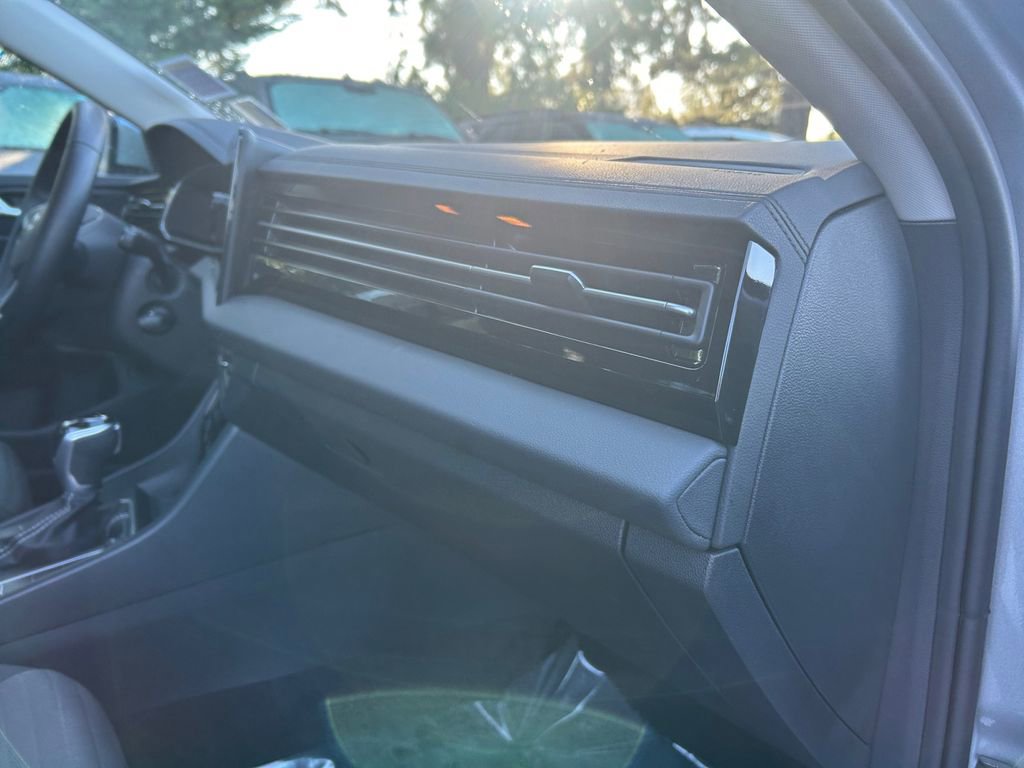 Used 2025 Volkswagen Jetta S image 26