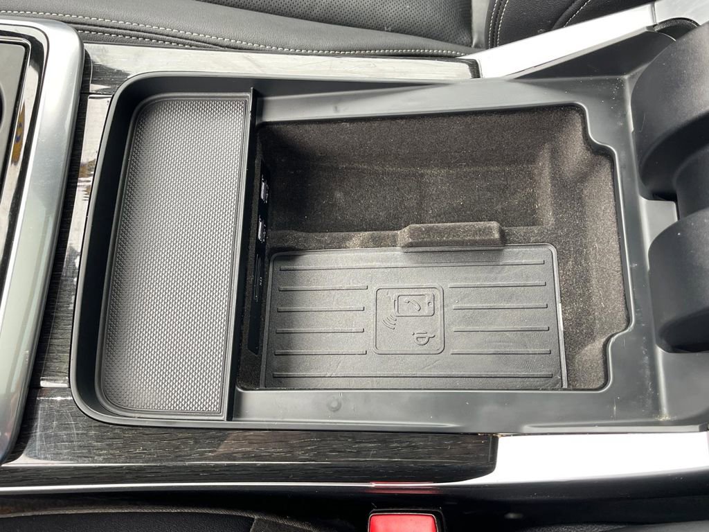 Used 2019 Audi Q8 Premium Plus w/ Premium Plus image 11