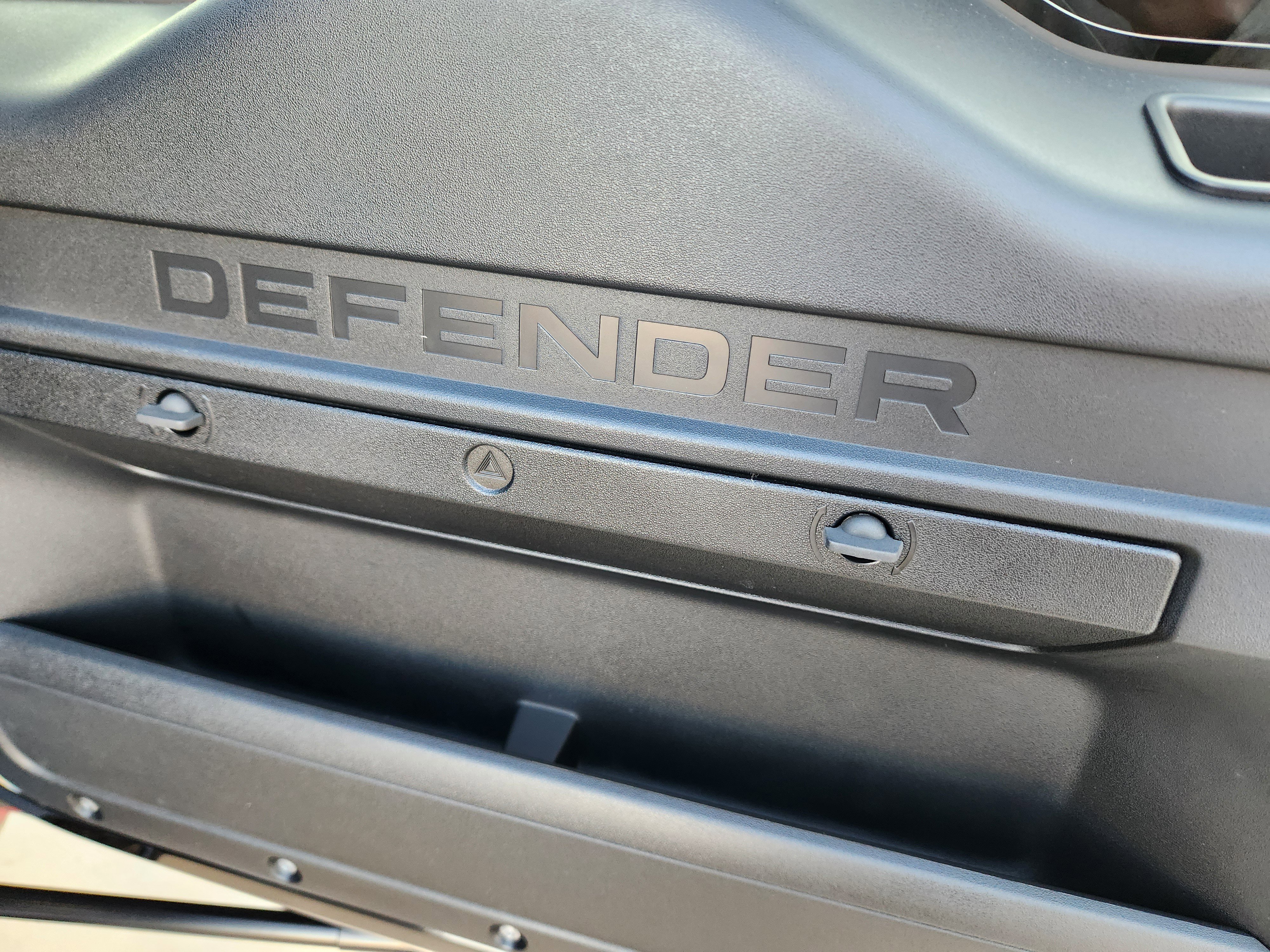 New 2026 Land Rover Defender 130 V8 image 31