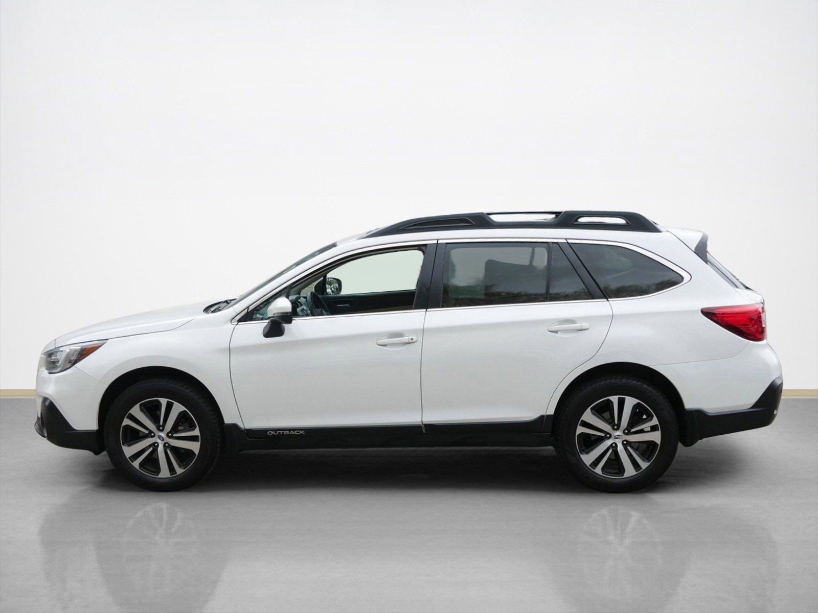 Used 2019 Subaru Outback 2.5i Limited w/ Popular Package #2 AWD/4WD image 6