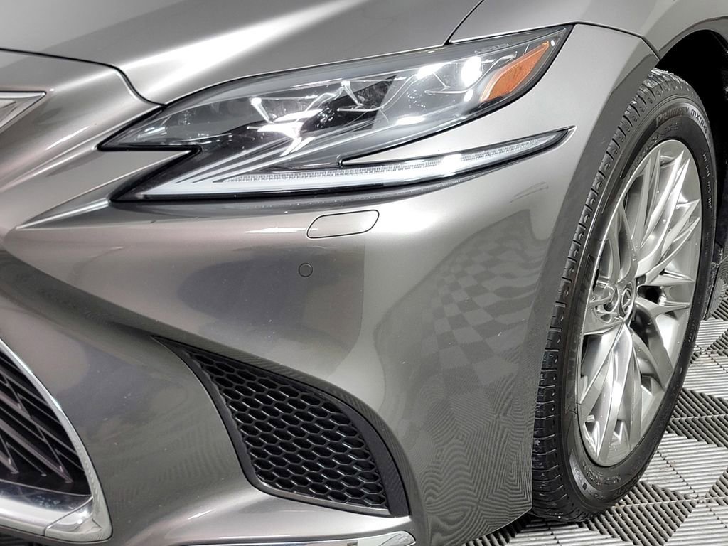 Used 2018 Lexus LS 500h AWD w/ Accessory Package (Z2) image 13
