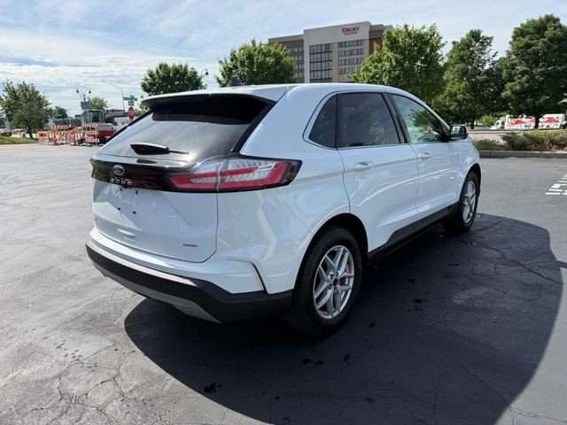 Used 2024 Ford Edge SEL AWD/4WD image 8