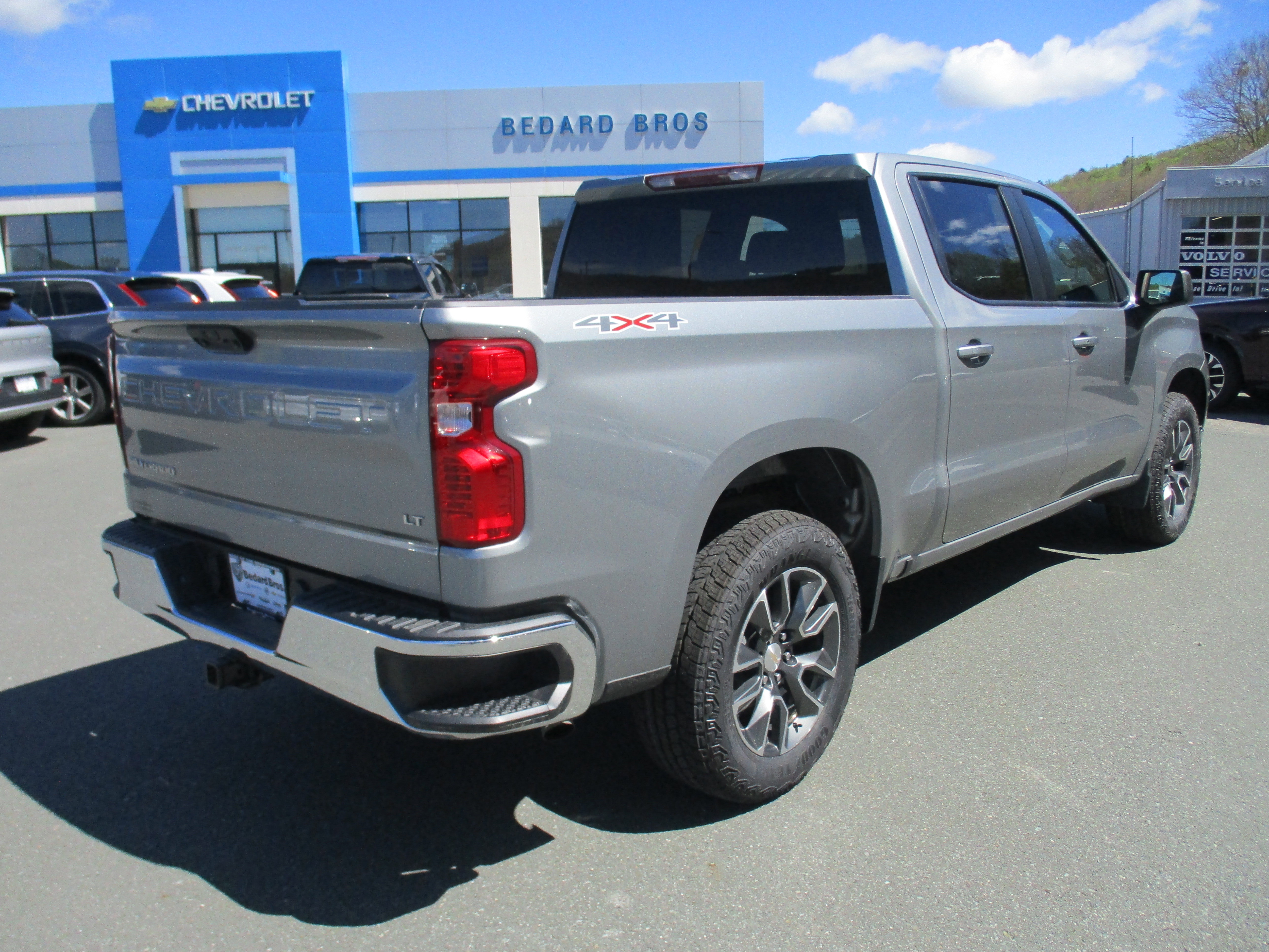 Certified 2024 Chevrolet Silverado 1500 LT AWD/4WD image 5
