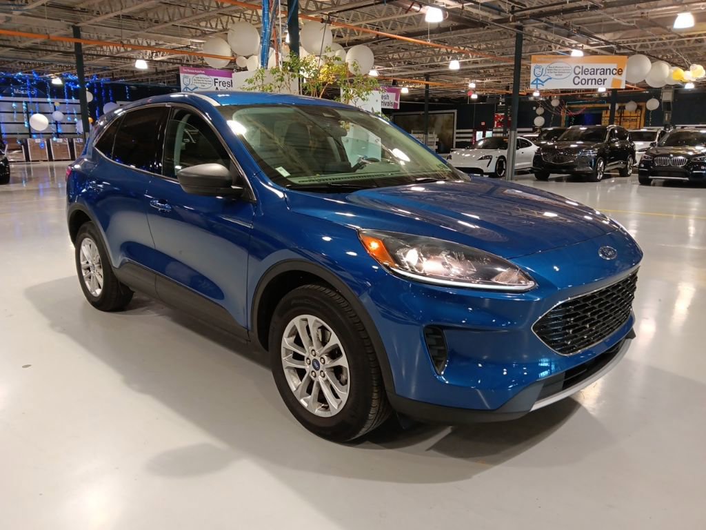 Used 2022 Ford Escape SE w/ Convenience Package image 4