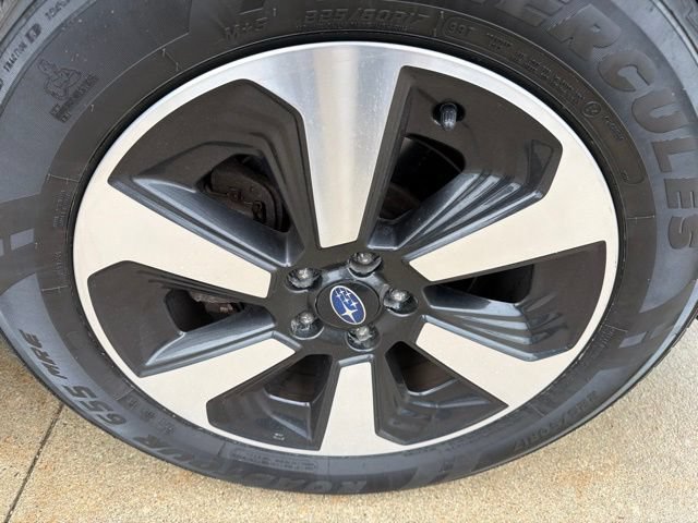 Used 2017 Subaru Forester 2.5i Limited AWD/4WD image 8