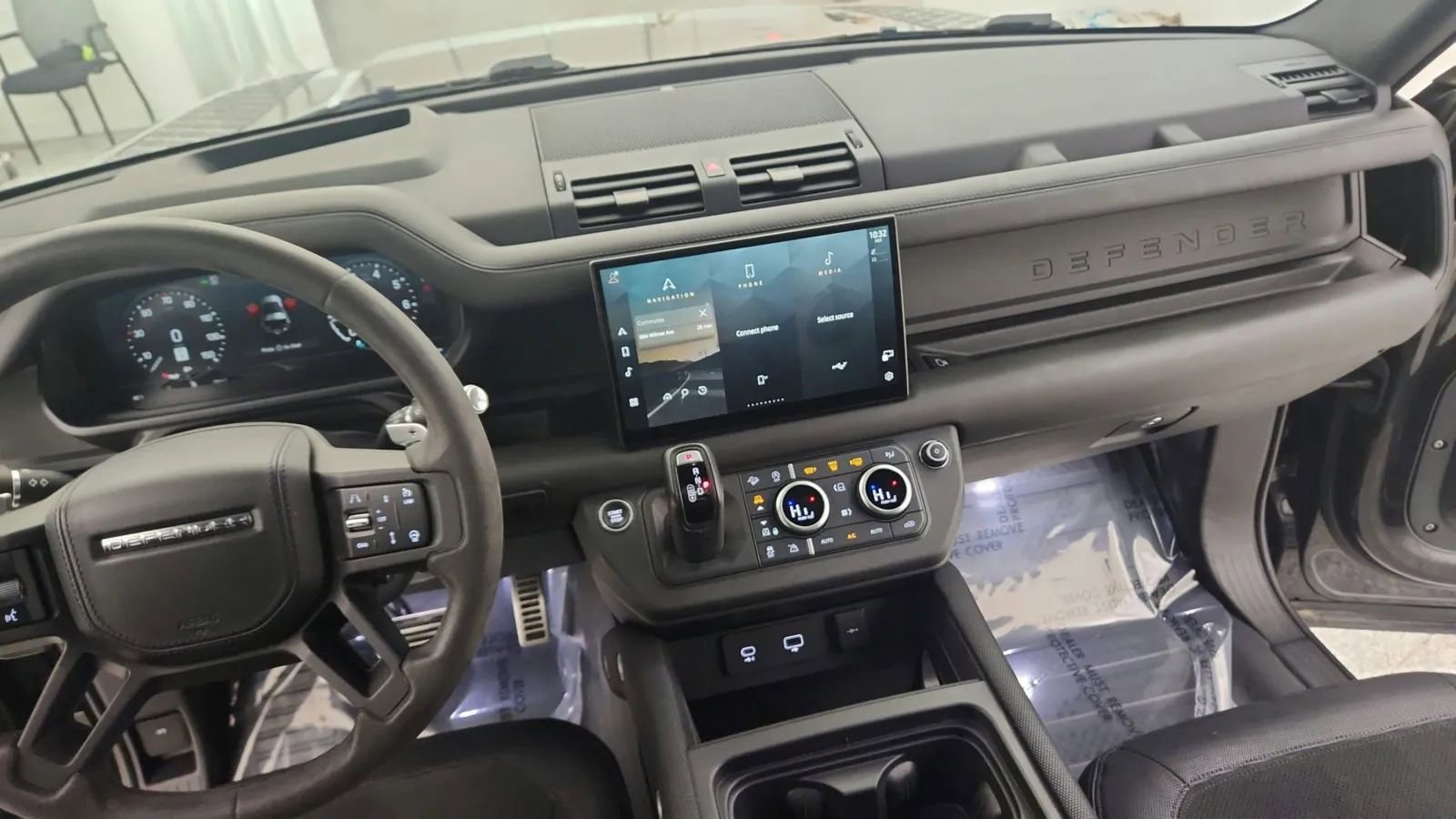 Used 2022 Land Rover Defender 90 V8 image 34